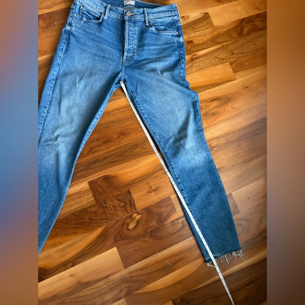 MOTHER Blue Button-Fly Jeans, ECU - Picture 15 of 17